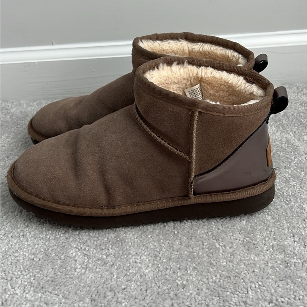 Brown Ugg Classic Mini II - size 9